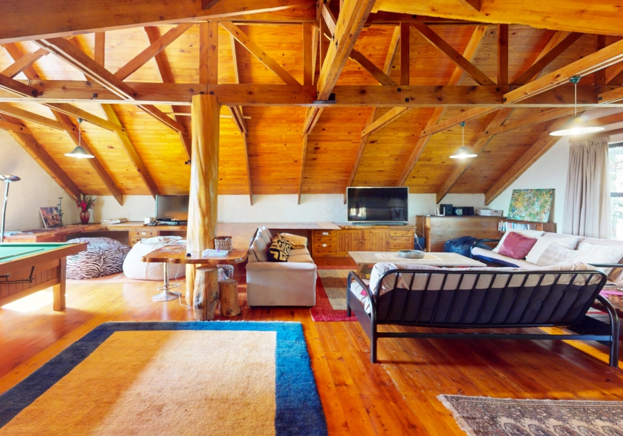 To Let 5 Bedroom Property for Rent in Rheenendal Western Cape